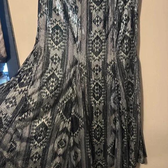 Crazy Train Black and Silver Geometric A-Line Skirt - Picture 2 of 6